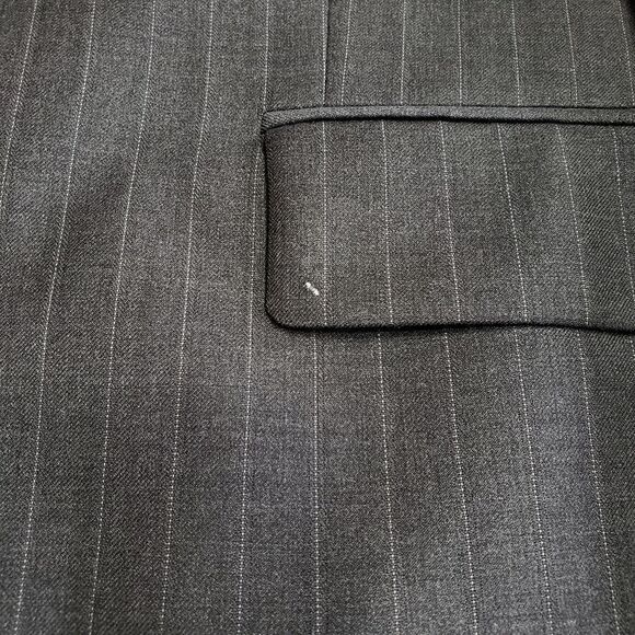 Lauren Ralph Lauren Gray Pinstriped Suit Jacket Sz 46R - Picture 16 of 16